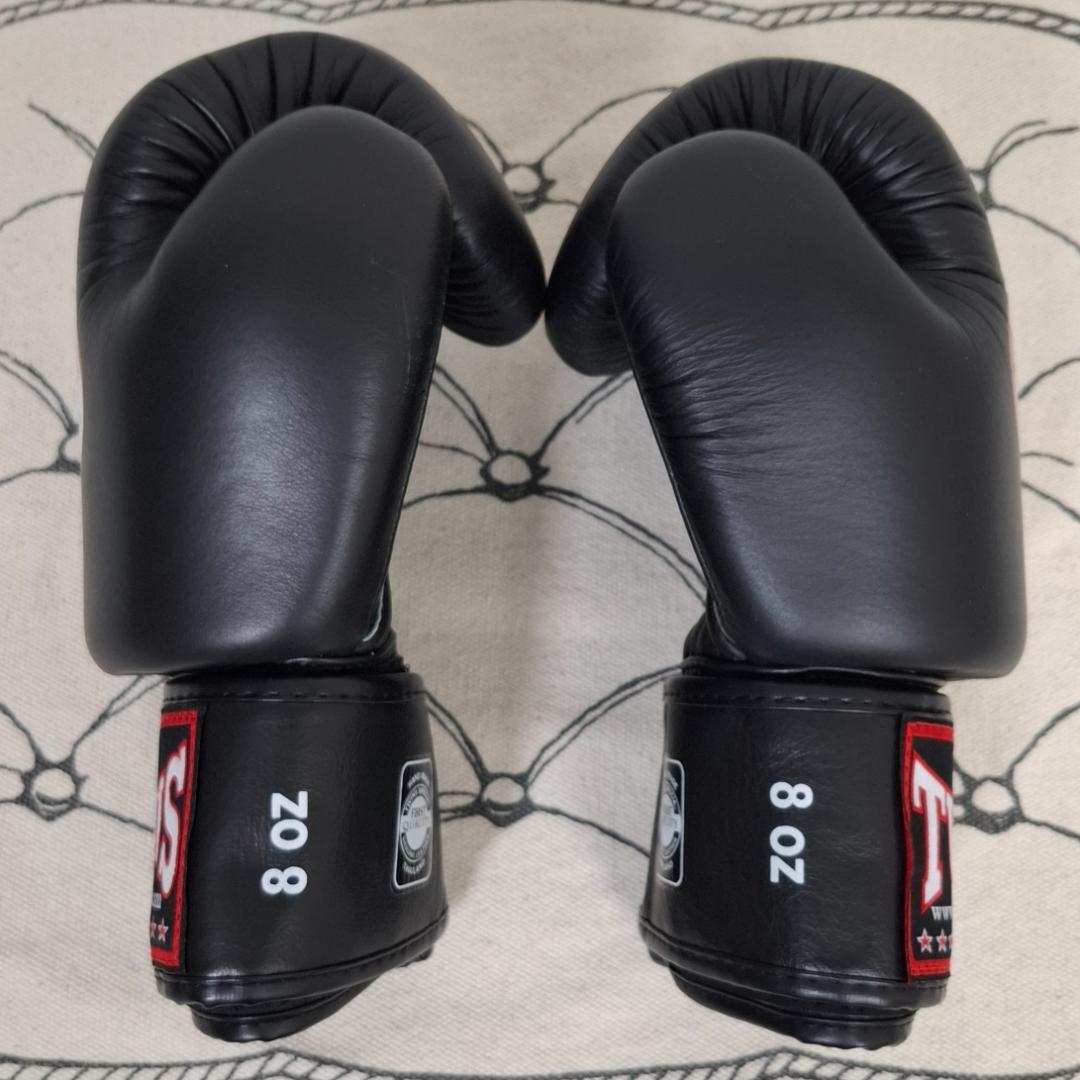 【美品】TWINS SPECIAL ボクシンググローブ 8oz