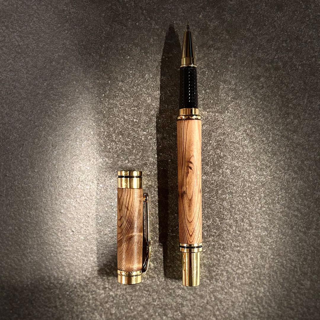 屋久杉（瘤.コブ）超貴重ボールペン。