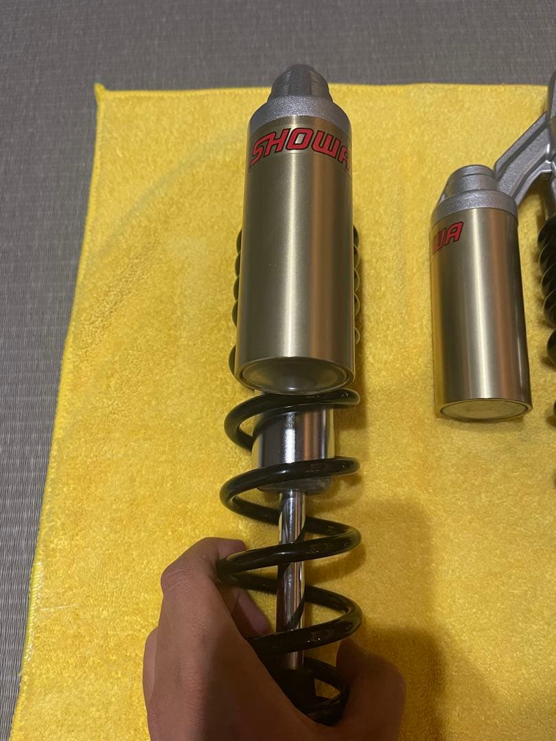 CB400SF 純正 SHOWA リアサスペンション リアショック