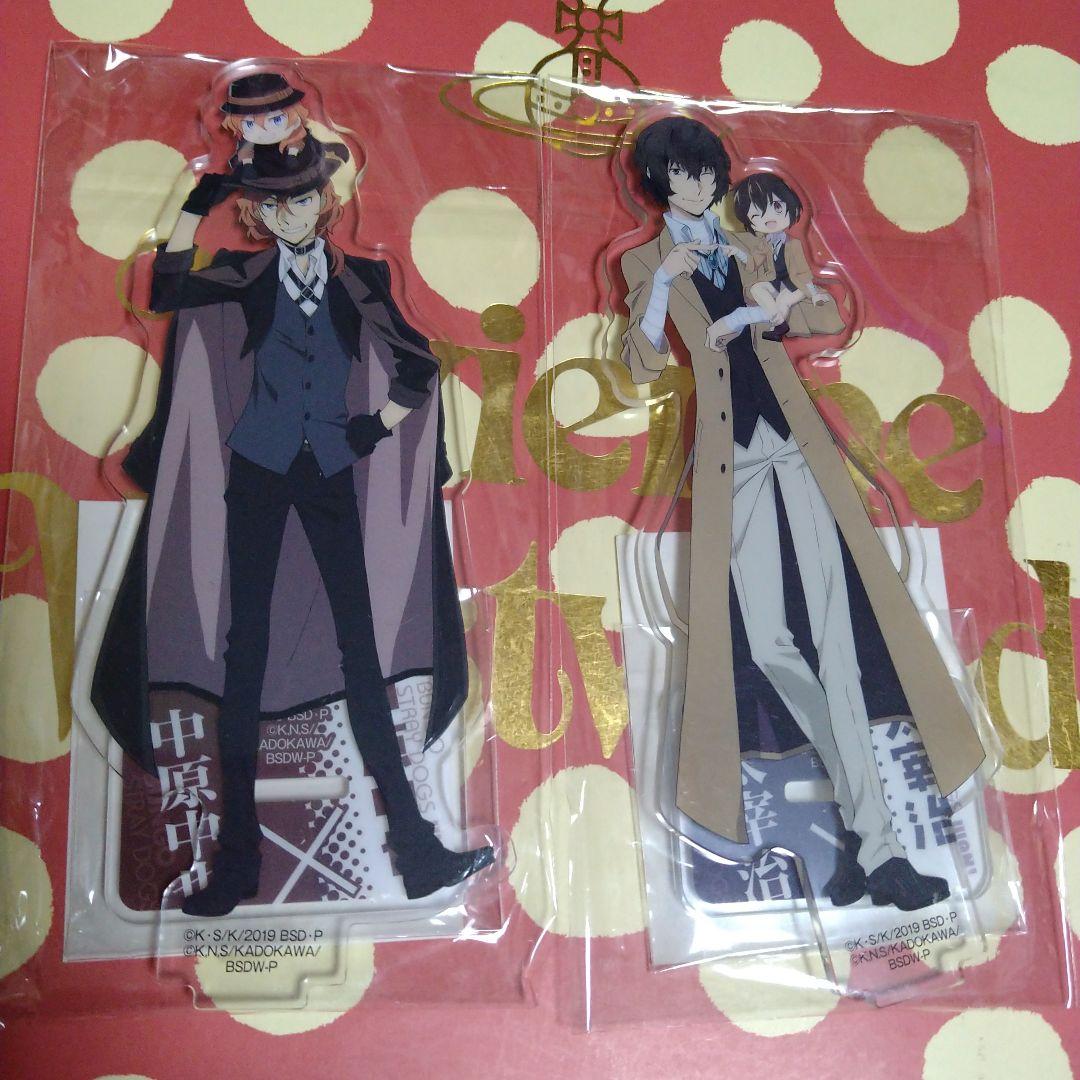 文豪ストレイドッグス　アクリルスタンド　缶バッチ　太宰治　中原中也