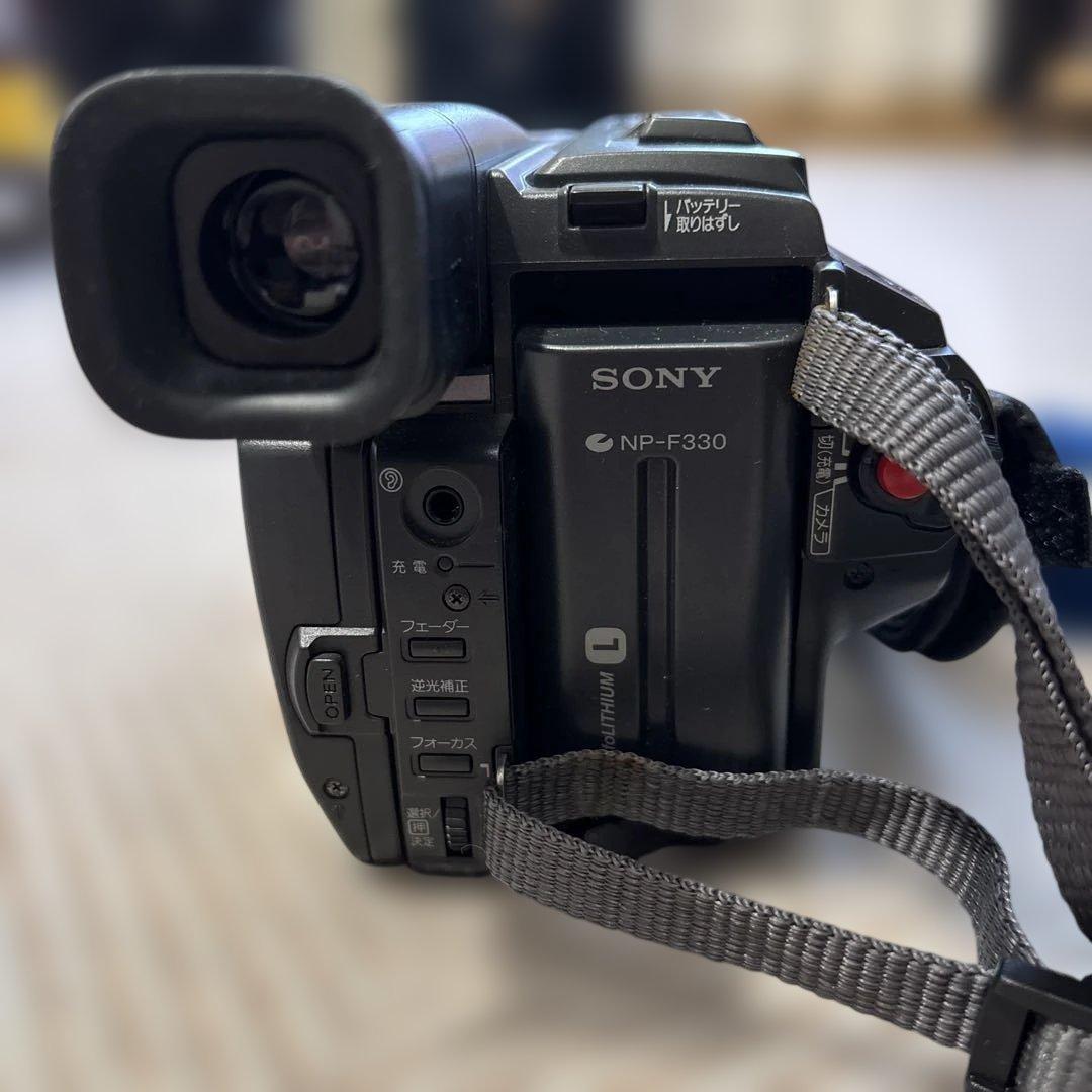 SONY Handycam 240倍ズーム Hi8 ジャンク品　動作確認済み