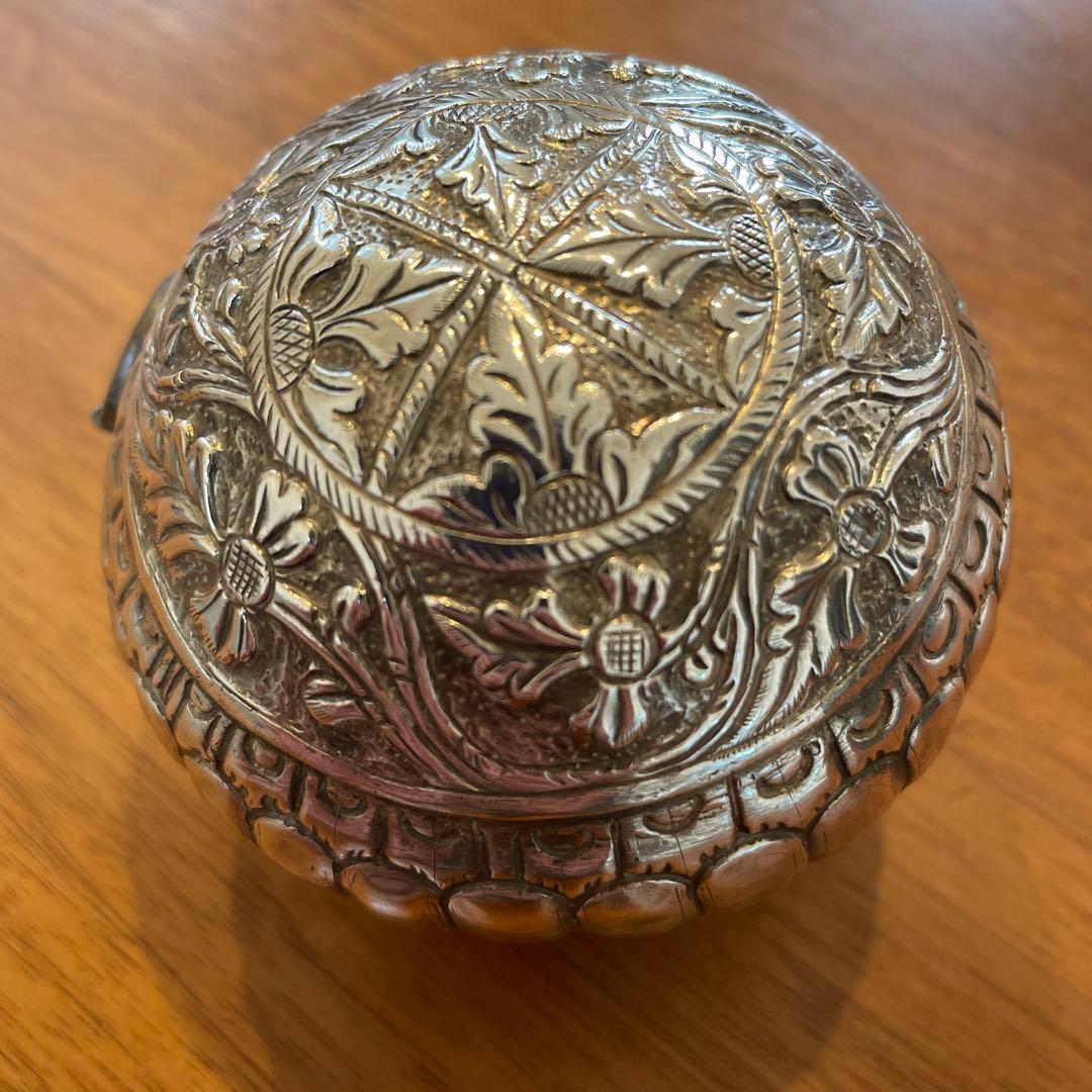 フローレス島 古民具 銀製噛みタバコ用具ガンビル入れ