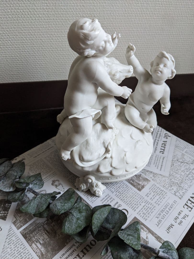 n*1様 フランス・パリ　アンティーク市購入　美しい石膏像　オブジェ♪