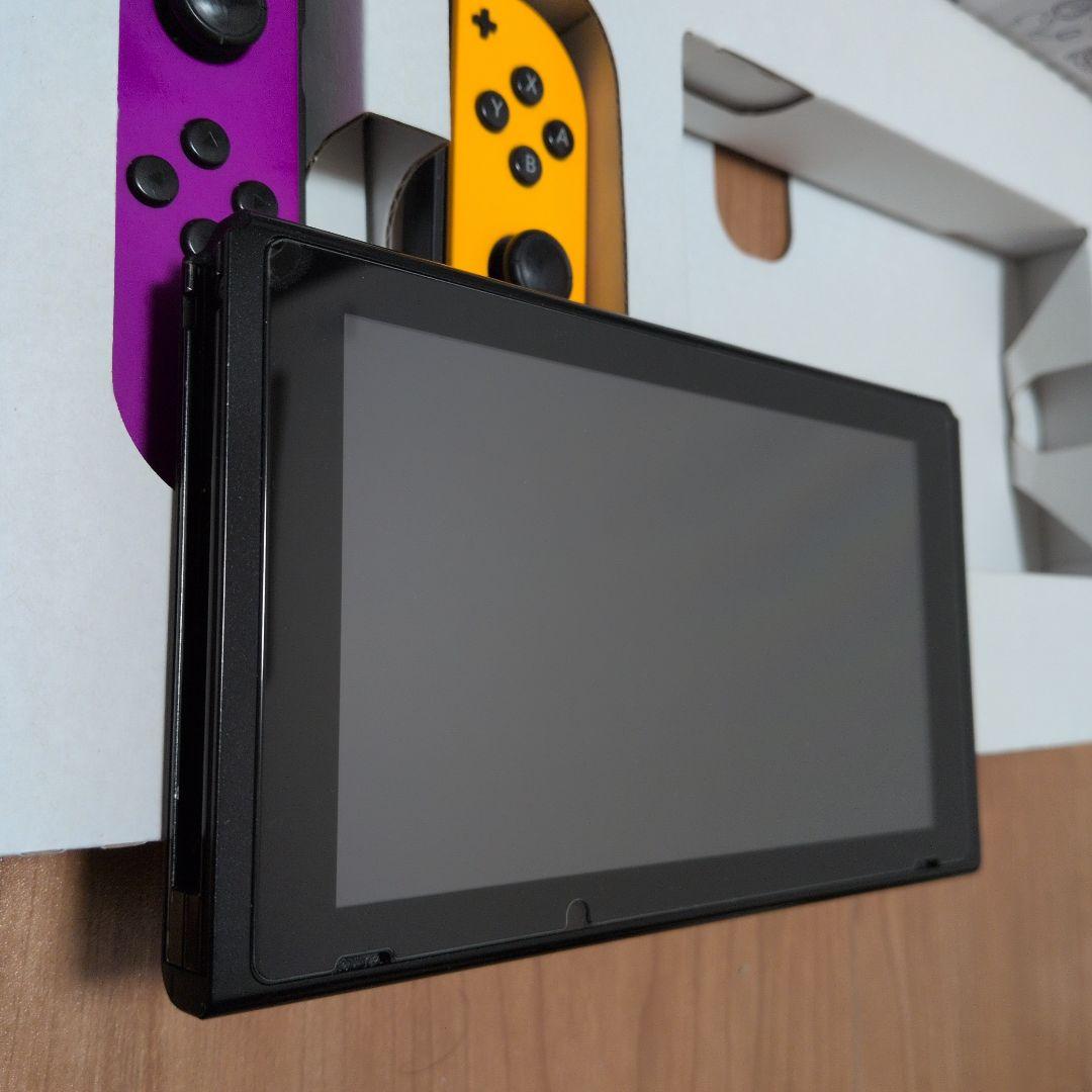 Nintendo Switch 本体 紫/黄色 Joy-Con 付属