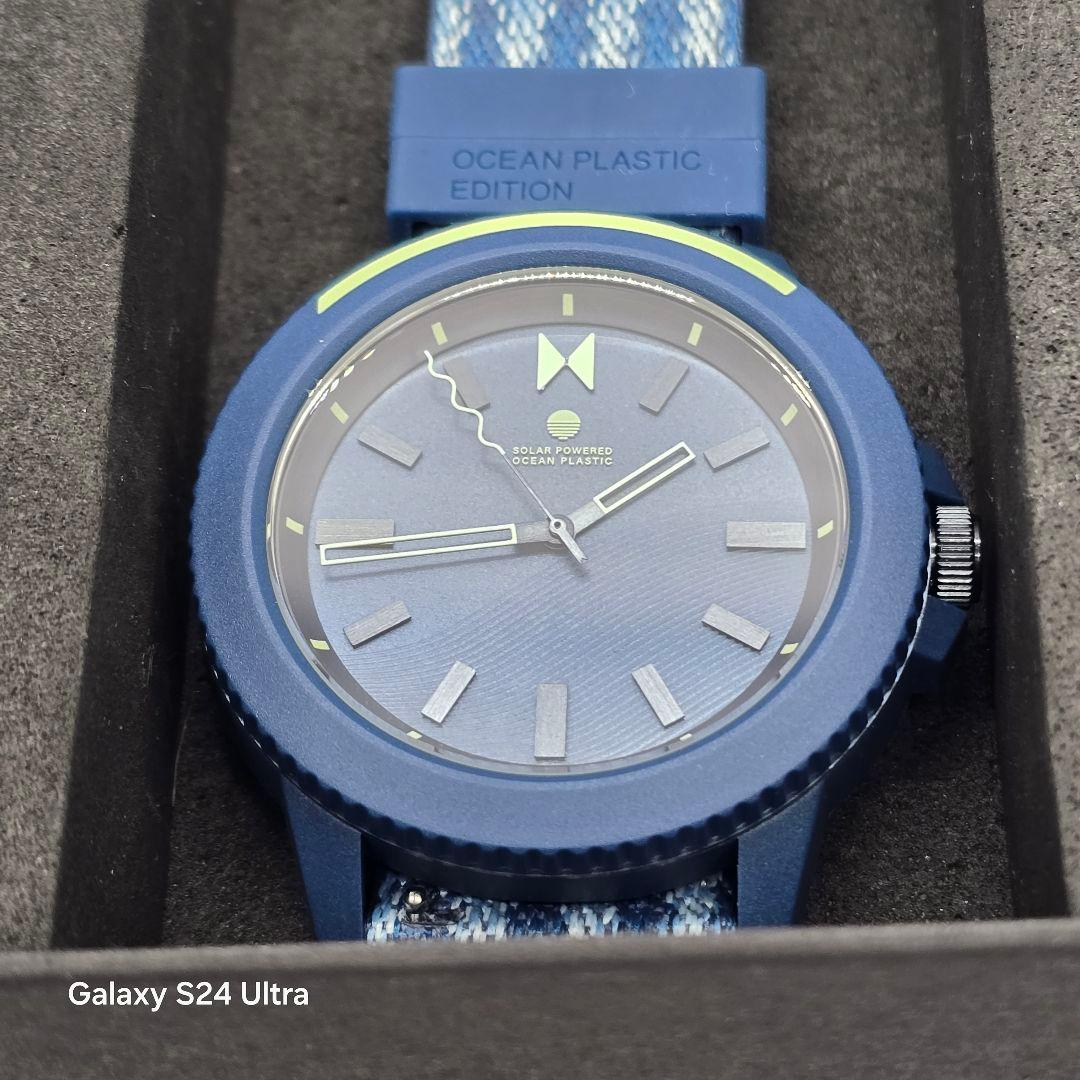 未使用 MVMT 腕時計 ソーラー 海洋再生プラスチックブルー