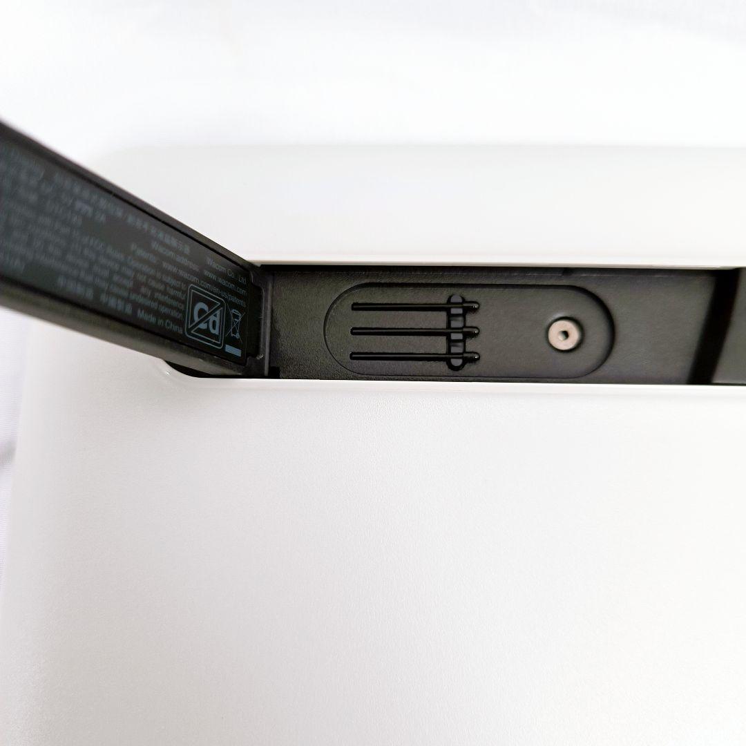 Wacom One 液晶ペンタブレット本体 ワコム　13.3インチ 液タブ