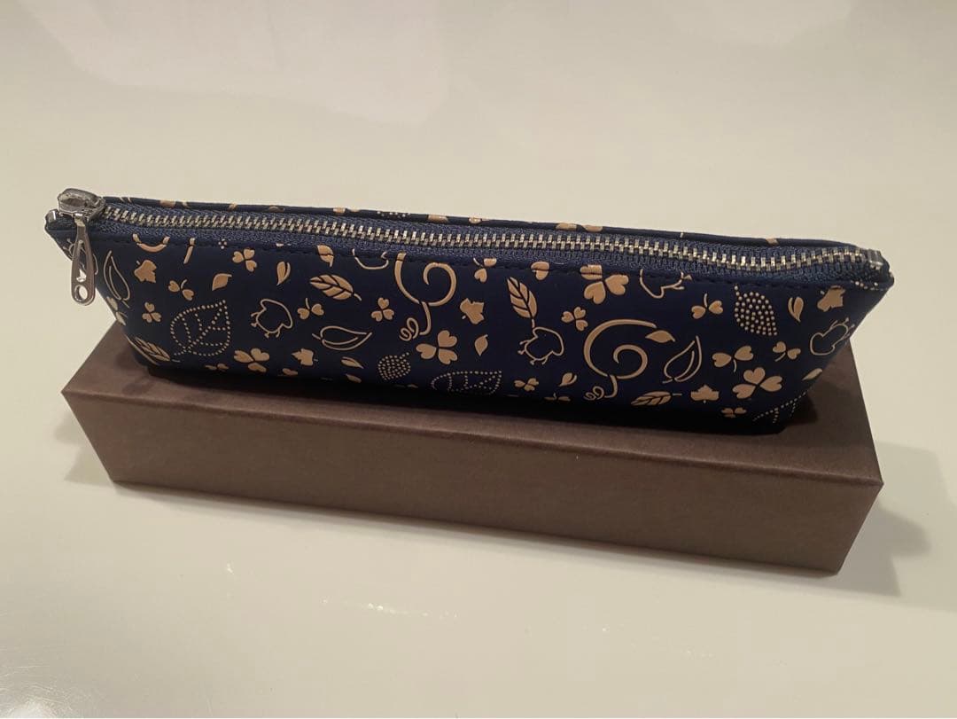 JIZAING×INDEN ドコモダケ パスポートカバー/ペンケース(おまけ付)