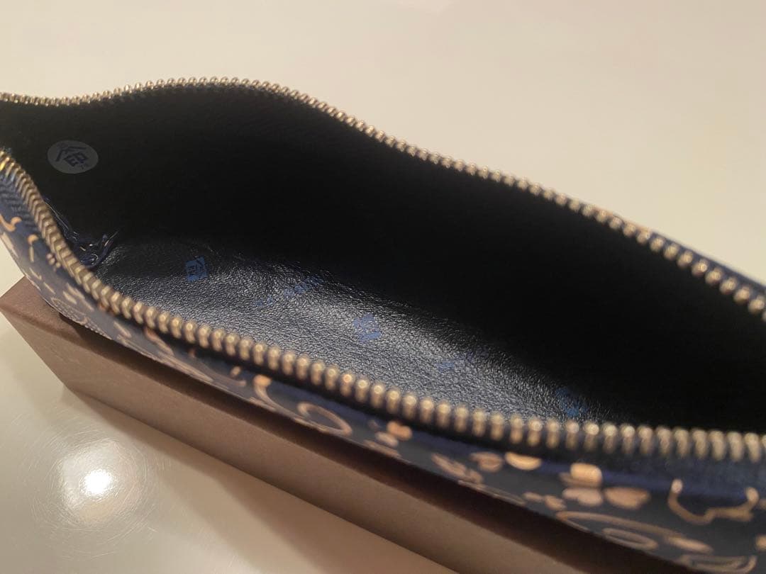 JIZAING×INDEN ドコモダケ パスポートカバー/ペンケース(おまけ付)