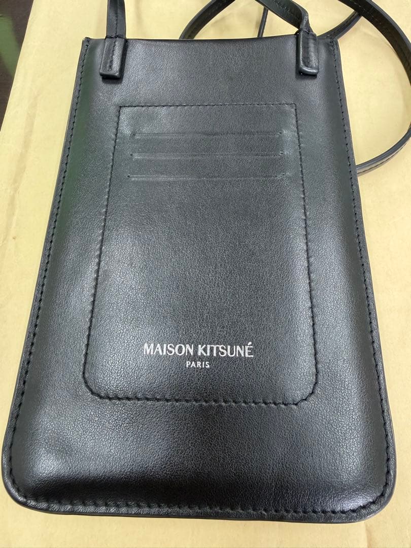 MAISON KITSUNÉ ブラック ショルダーバッグ