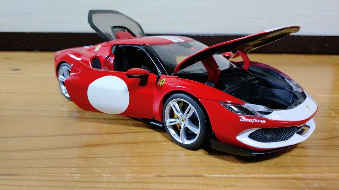 1/18　カスタム　ブラーゴ　フェラーリ　296GTBアセットフィオラノ　箱付