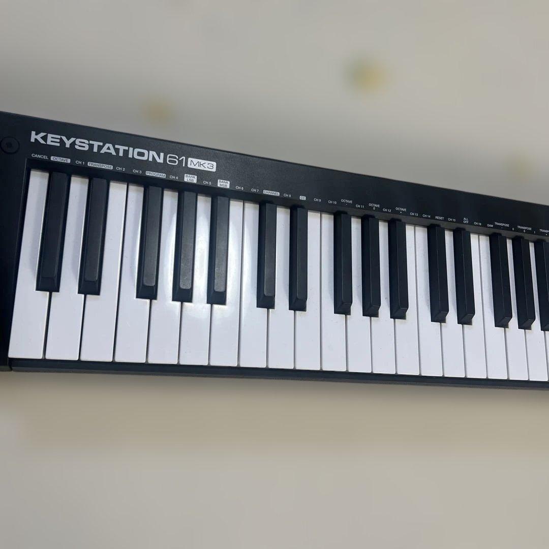 【美品】M-AUDIO MIDIキーボード KEYSTATION61 MK3