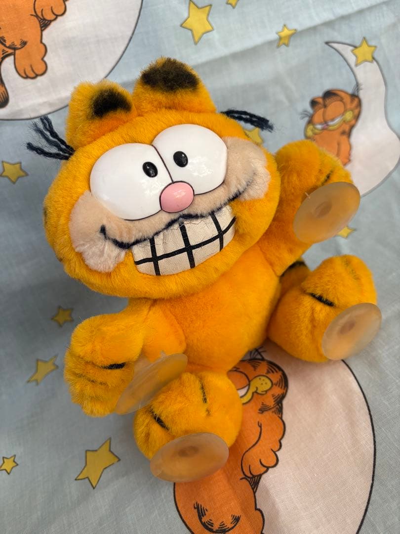 首 回せます お目目真っ白 タグ付き 吸盤 ガーフィールド ぬいぐるみ