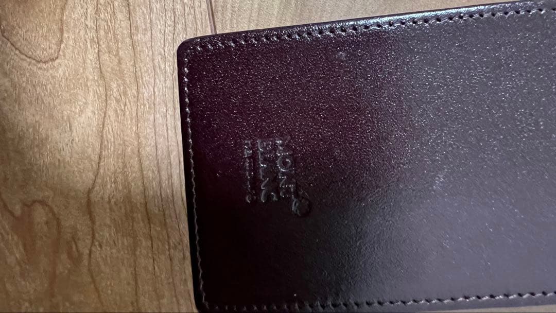 中古品　モンブラン ボルドー色　レザー 本革　ペンケース ３本用　３本差し