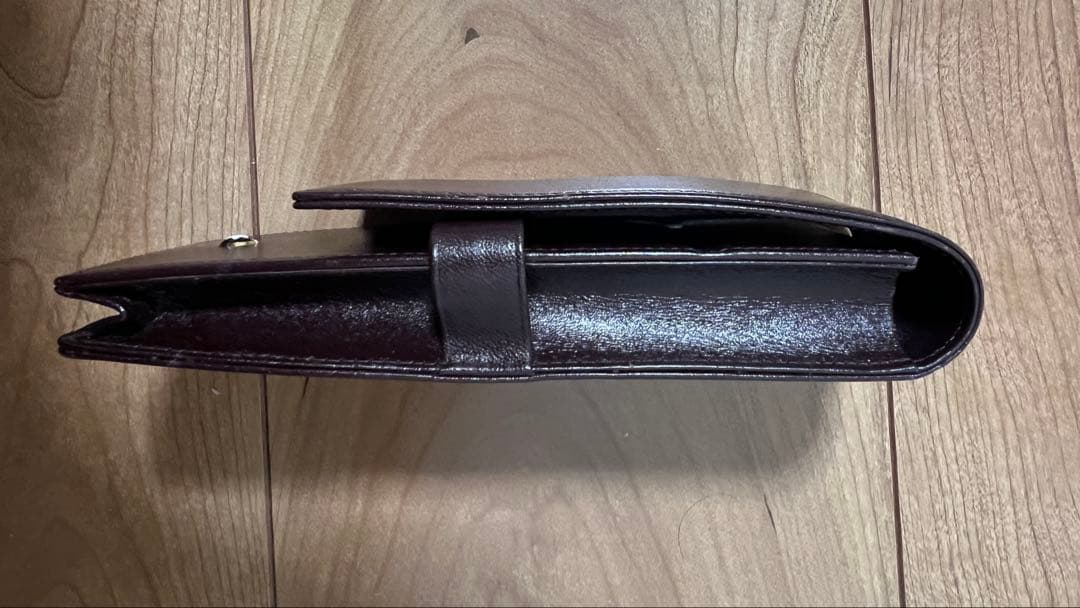 中古品　モンブラン ボルドー色　レザー 本革　ペンケース ３本用　３本差し