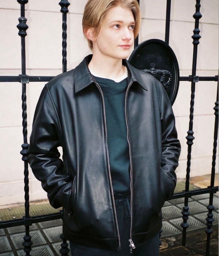 【最終値下げ！早い者勝ち！】シープレザー　襟付き　　 レザージャケット　黒