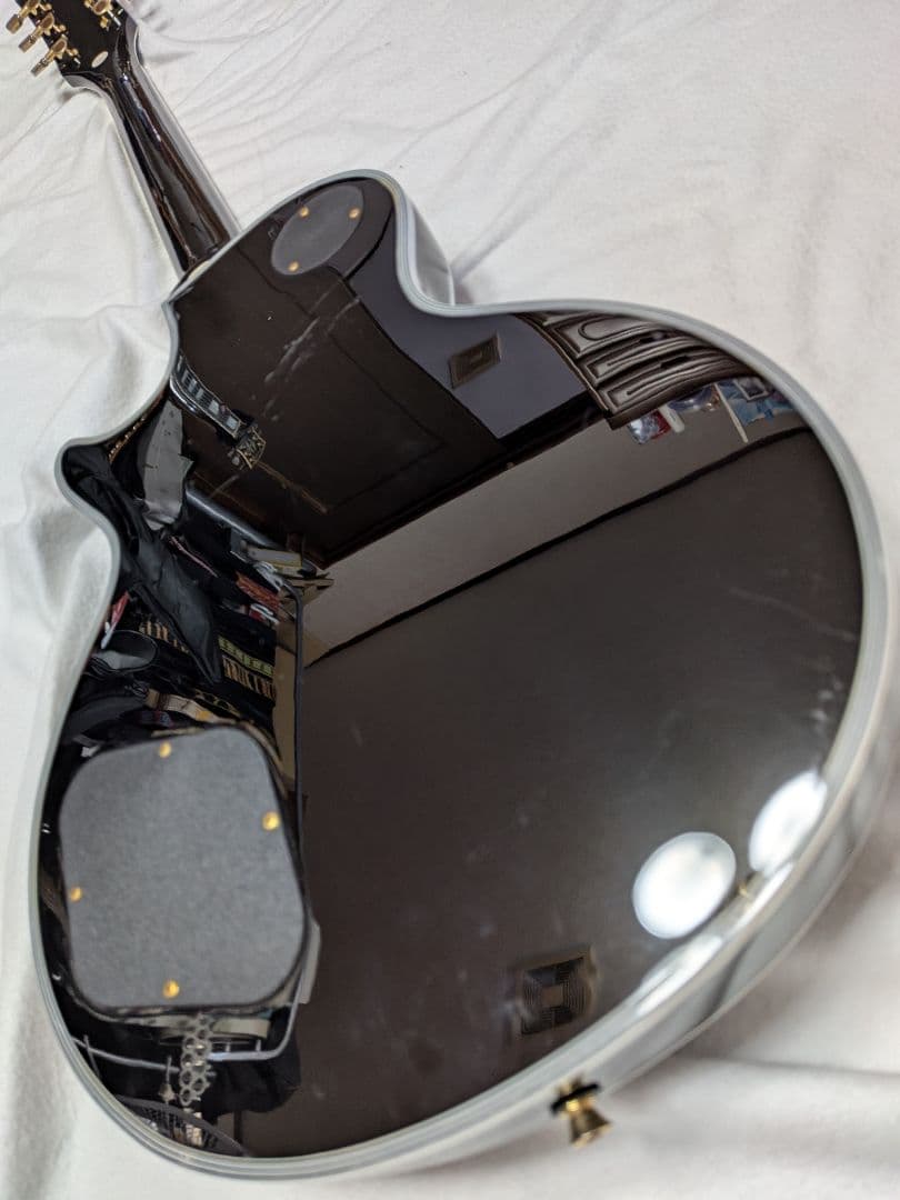 ハードケース付き　レスポールカスタムモデル