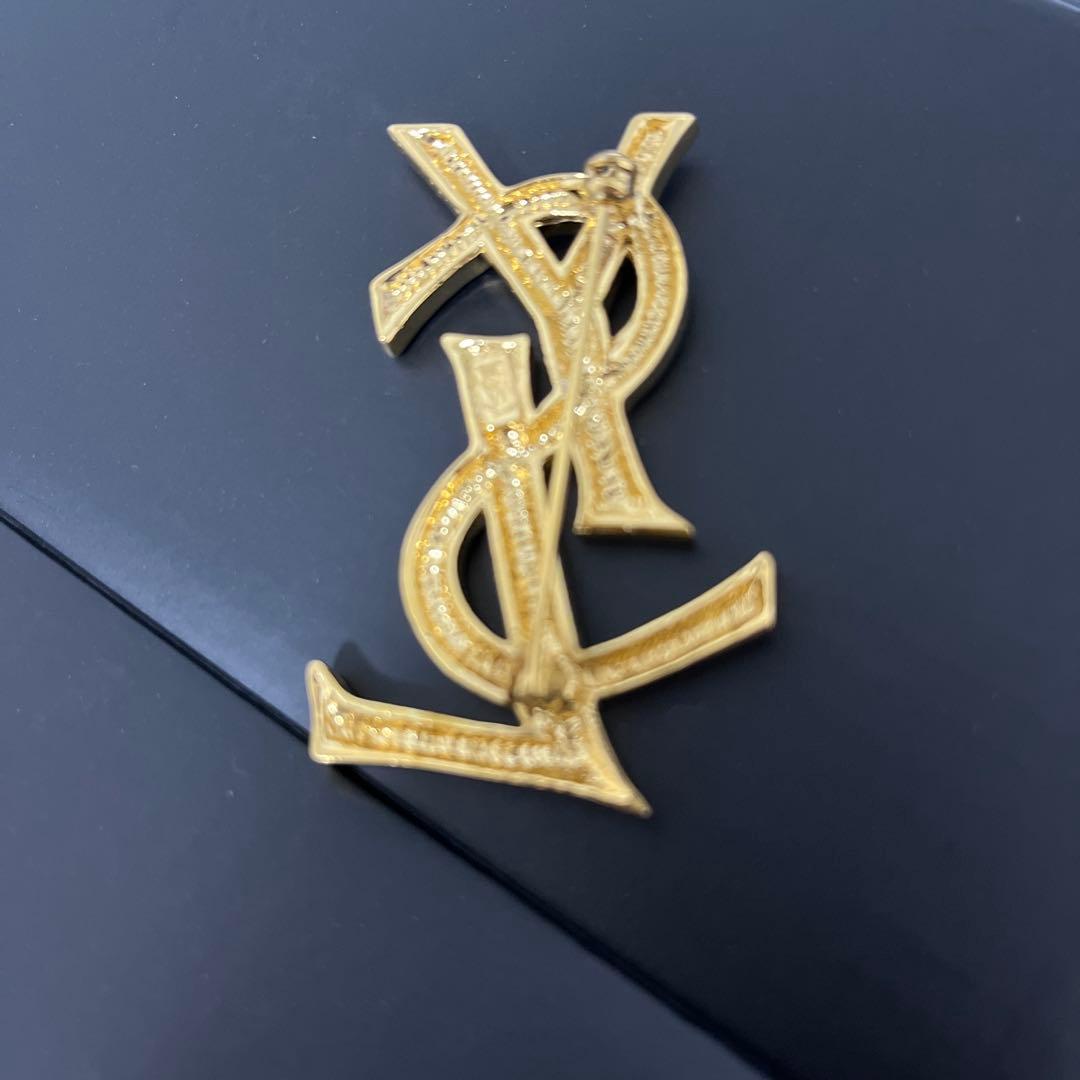 サンローラン　ブローチ　ゴールド