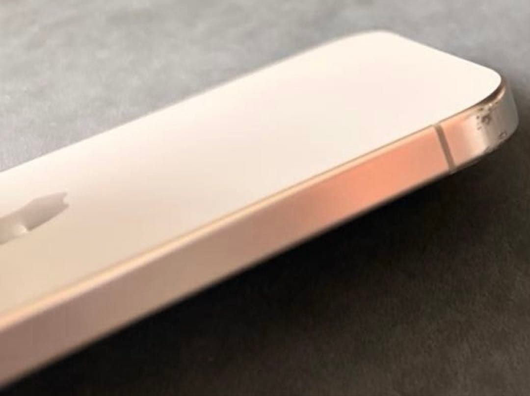 iPhone 15 Pro 256GB ナチュラルチタニウム（箱、付属品あり）