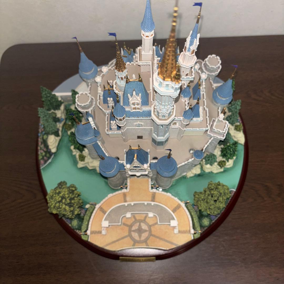 ディズニー　シンデレラ城　オルショウスキー　希少　ライトアップ