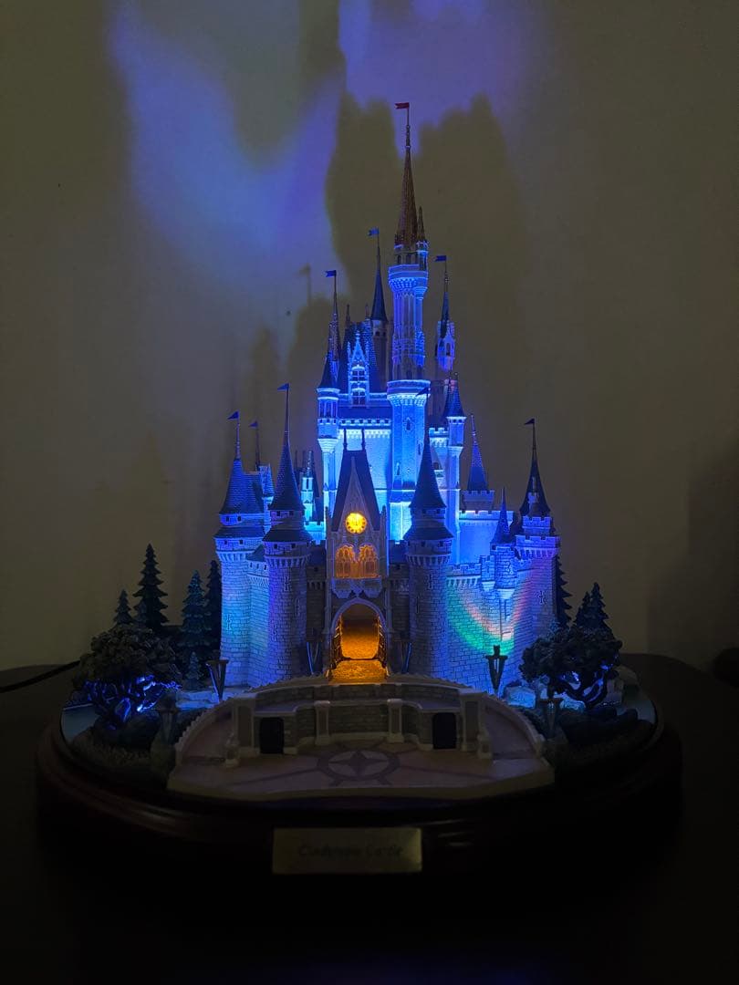 ディズニー　シンデレラ城　オルショウスキー　希少　ライトアップ