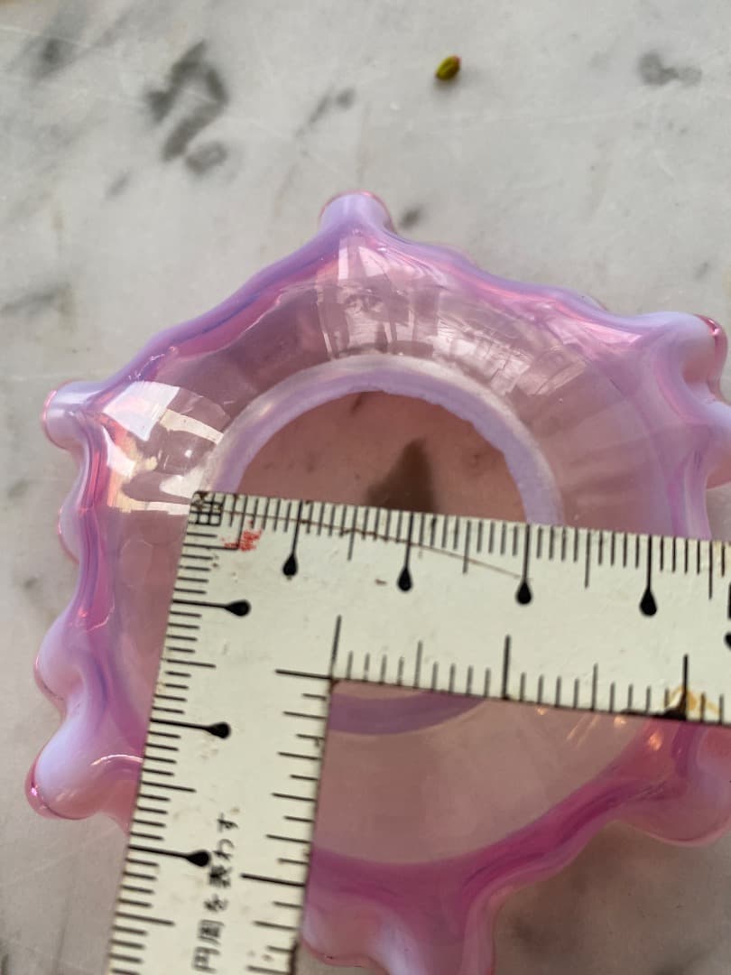 フランス　アンティーク　ピンクのオパリン　小さなガラス灯　アトリエランプ