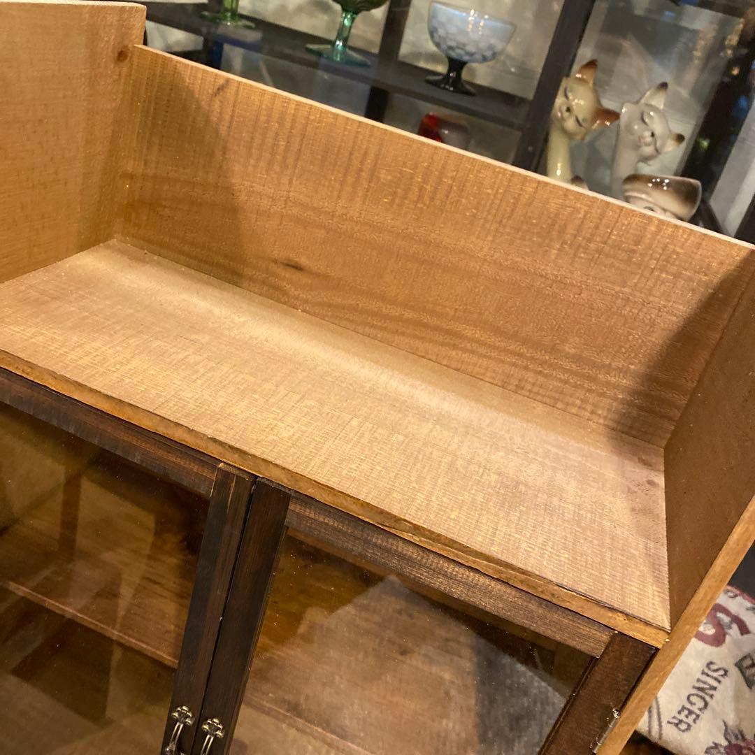 レトロ風キャビネット