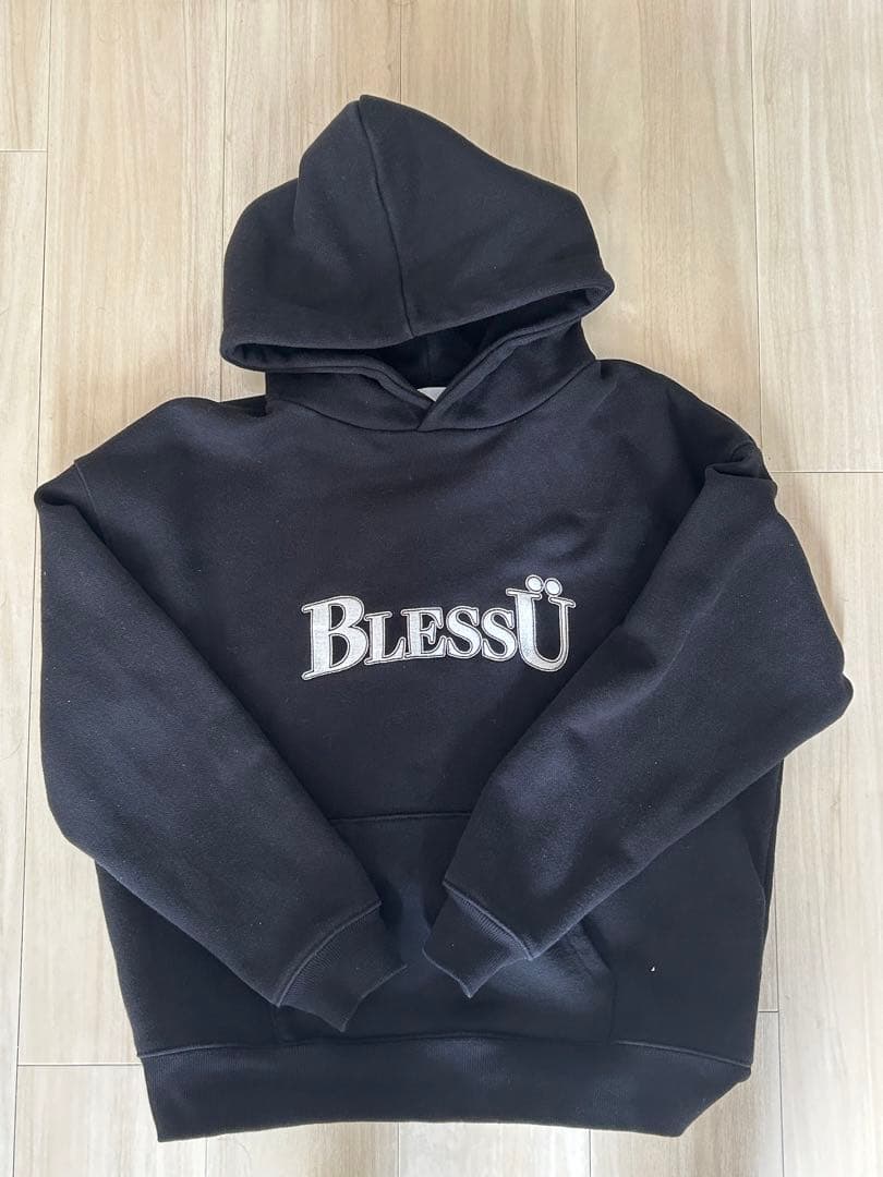 BlessU パーカー