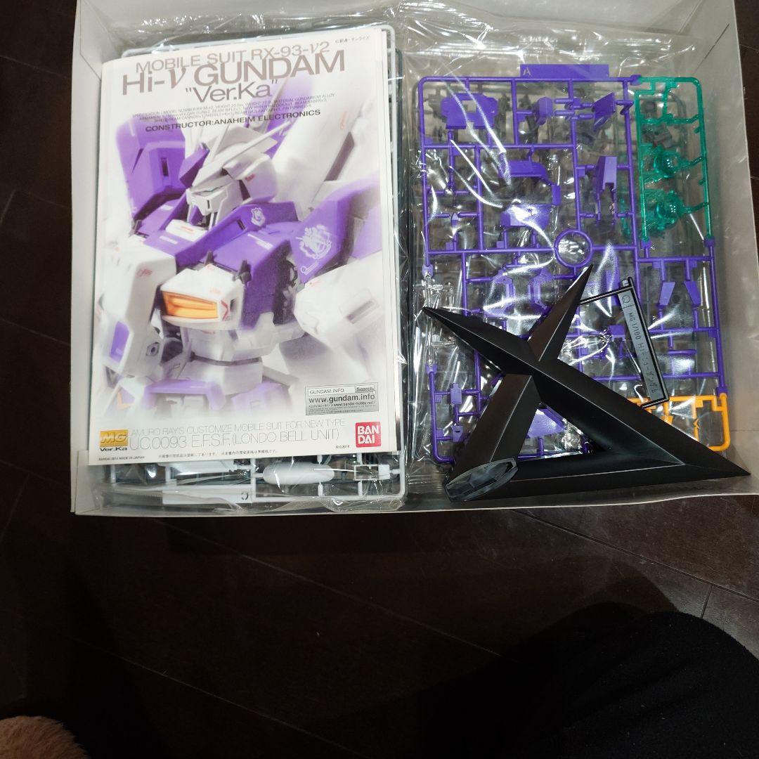 MG RX-93ν2 Hi-V Gundam \"Ver.Ka\"