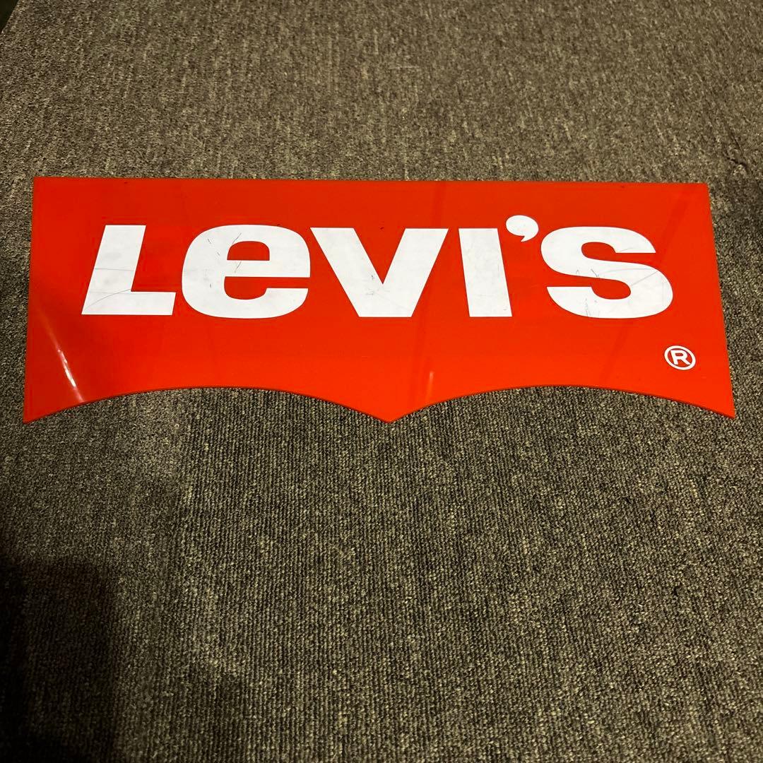 リーバイス　アクリル看板　非売品　レア　（吊るし用穴あり）