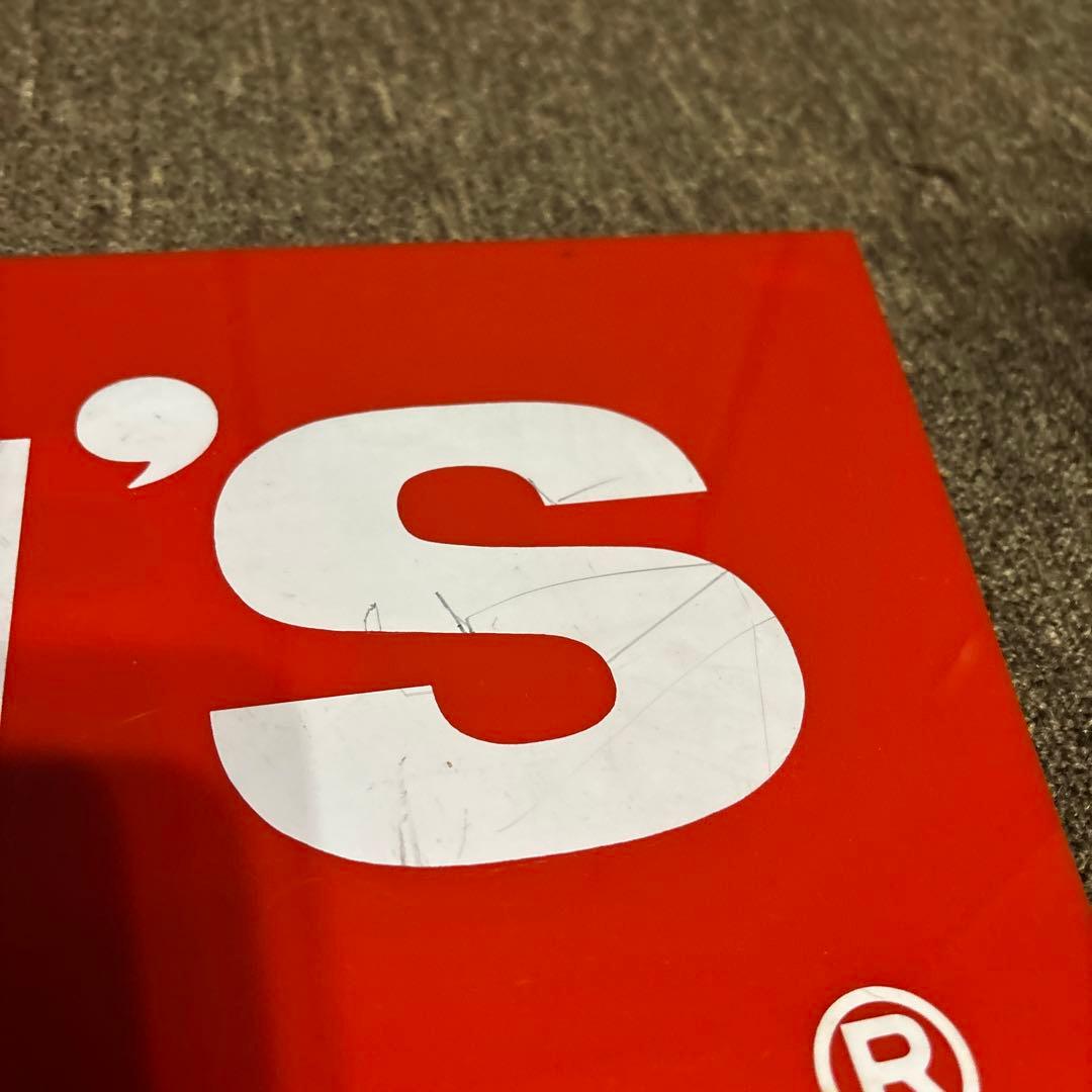 リーバイス　アクリル看板　非売品　レア　（吊るし用穴あり）