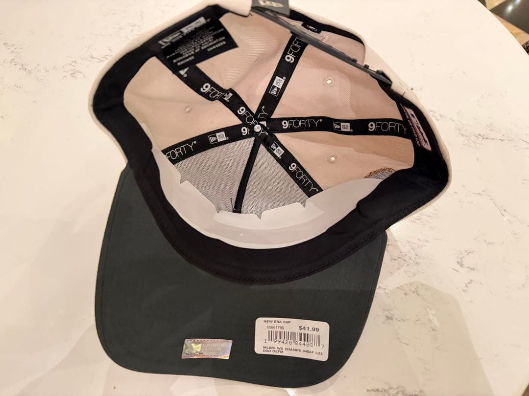 ドジャース　2025 ワールドシリーズキャップ