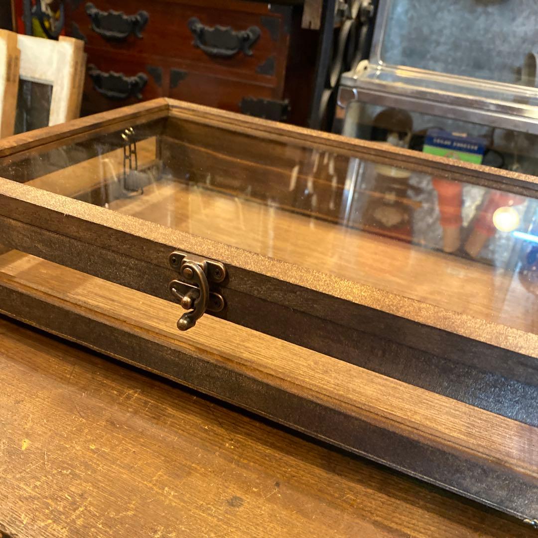 4面木製ガラスケース①