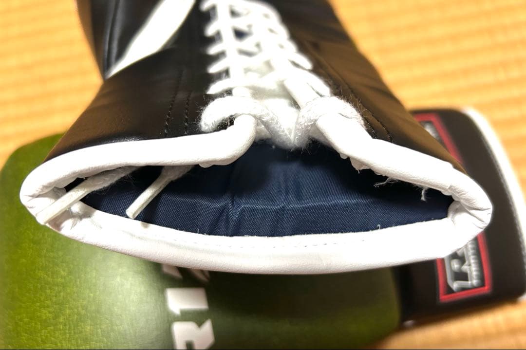 RIZINキック ボクシンググローブ 8オンス