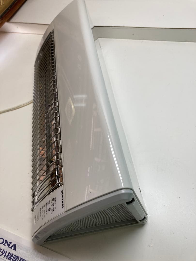 コロナ 壁掛型遠赤外線暖房機 CHK-C126A