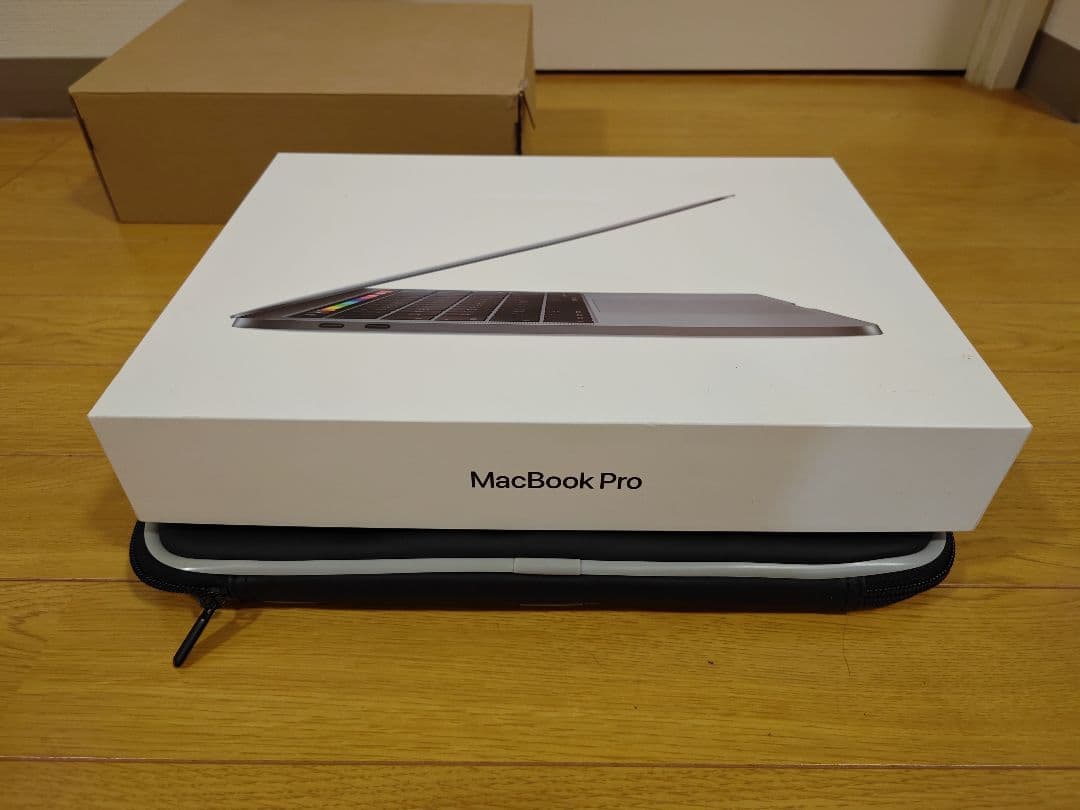MacBook本体 MacBook Pro 13.3 2019 1.4GHz 16GB 128GB