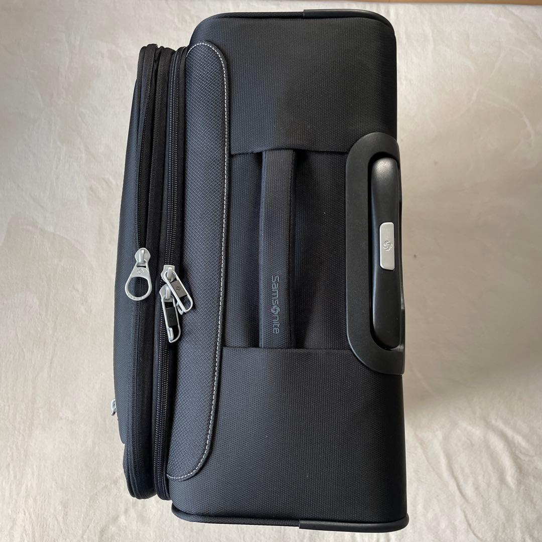 Samsonite モメンタススピナーエキスパンダブル68リットル