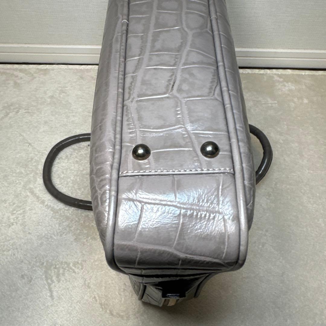 57 未使用　トフアンドロードストーン　ビジネスバッグ　レザー　型押し　グレー