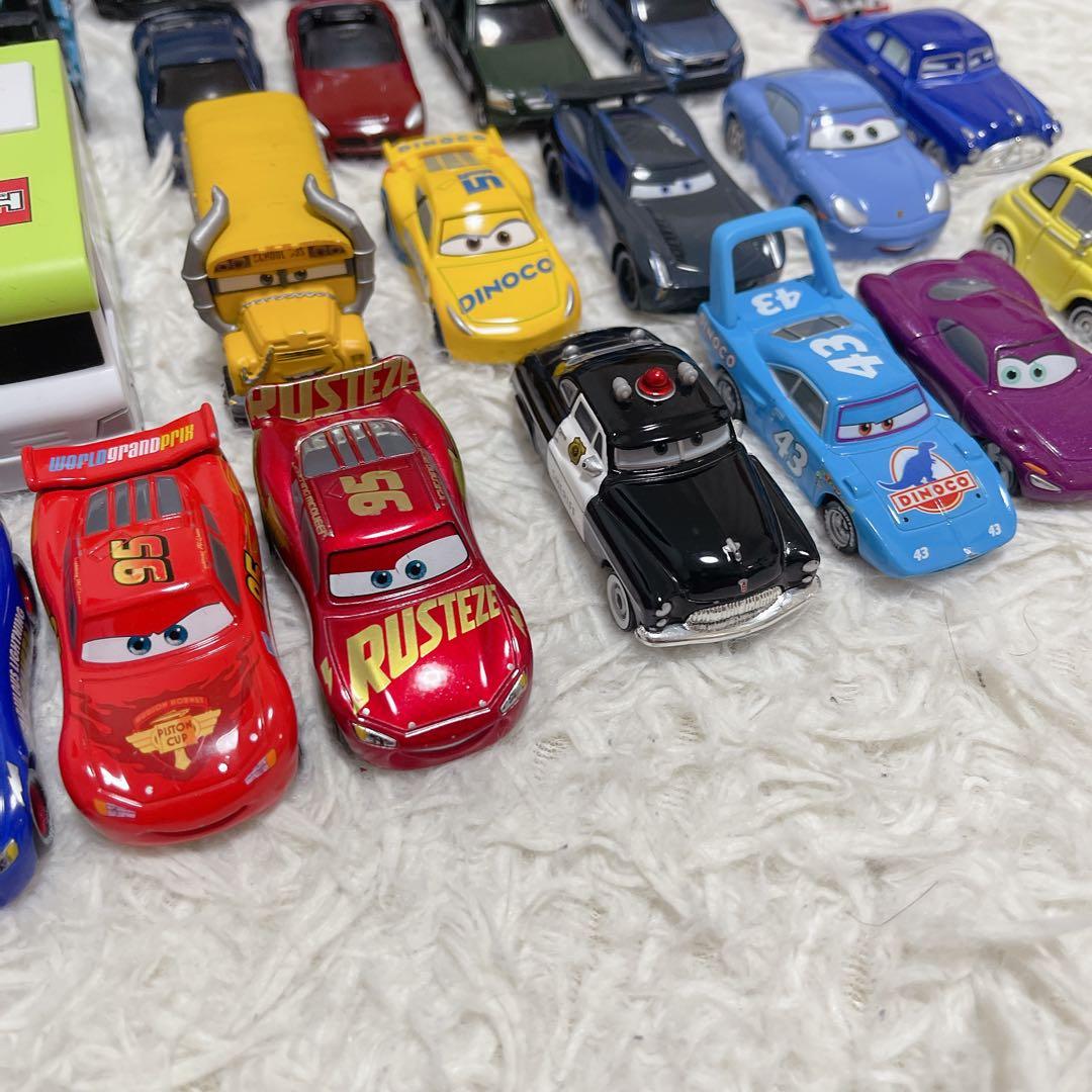 トミカ45台セット　カーズ　トミカパーキングケース×2個　ホットウィール