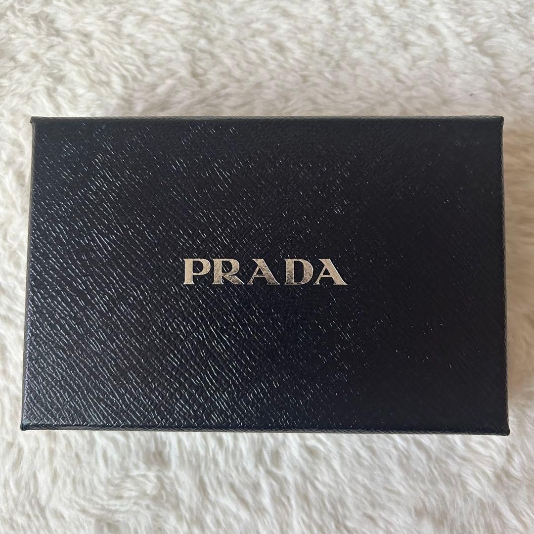 未使用級✨プラダ iPhoneケース 12mini サフィアーノレザー
