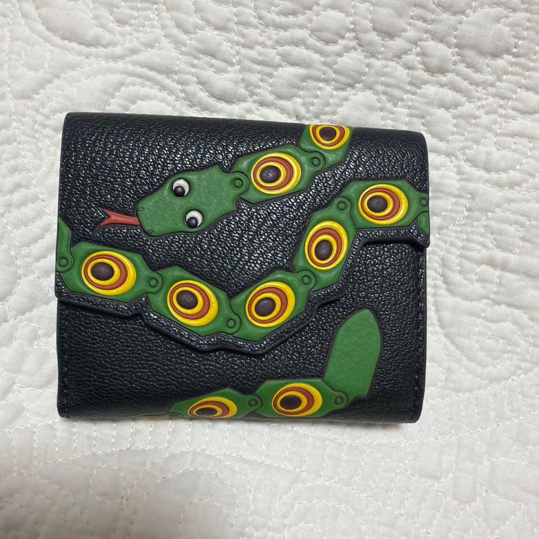 美品　ANYA HINDMARCH 蛇デザイン 三つ折り財布