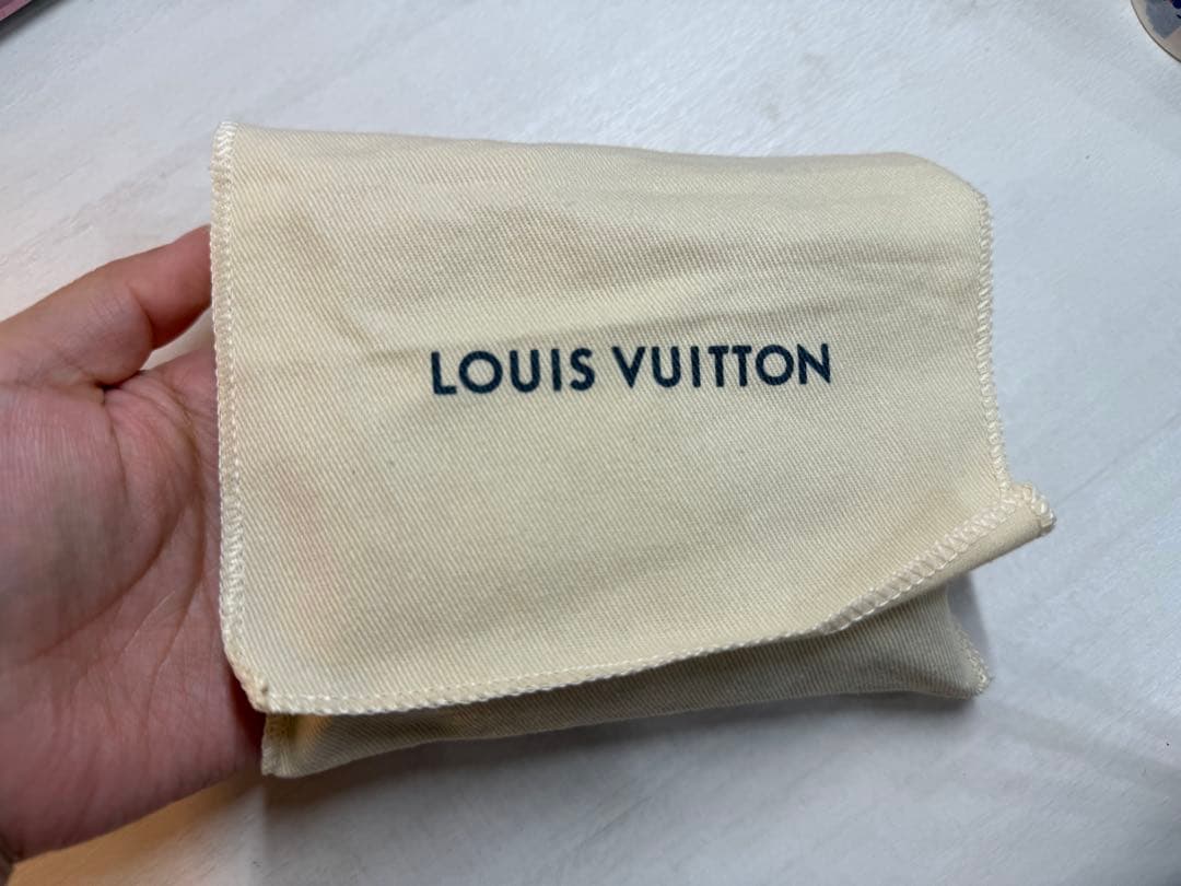 ルイヴィトン ポルトフォイユ クレア M81658 二つ折り財布 人気色 美品