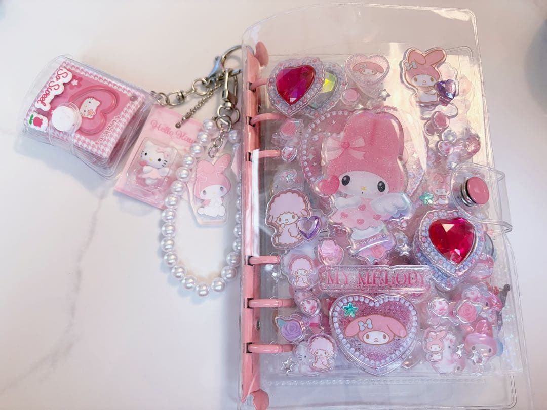 マイメロディ ハローキティ シール帳完成品♡