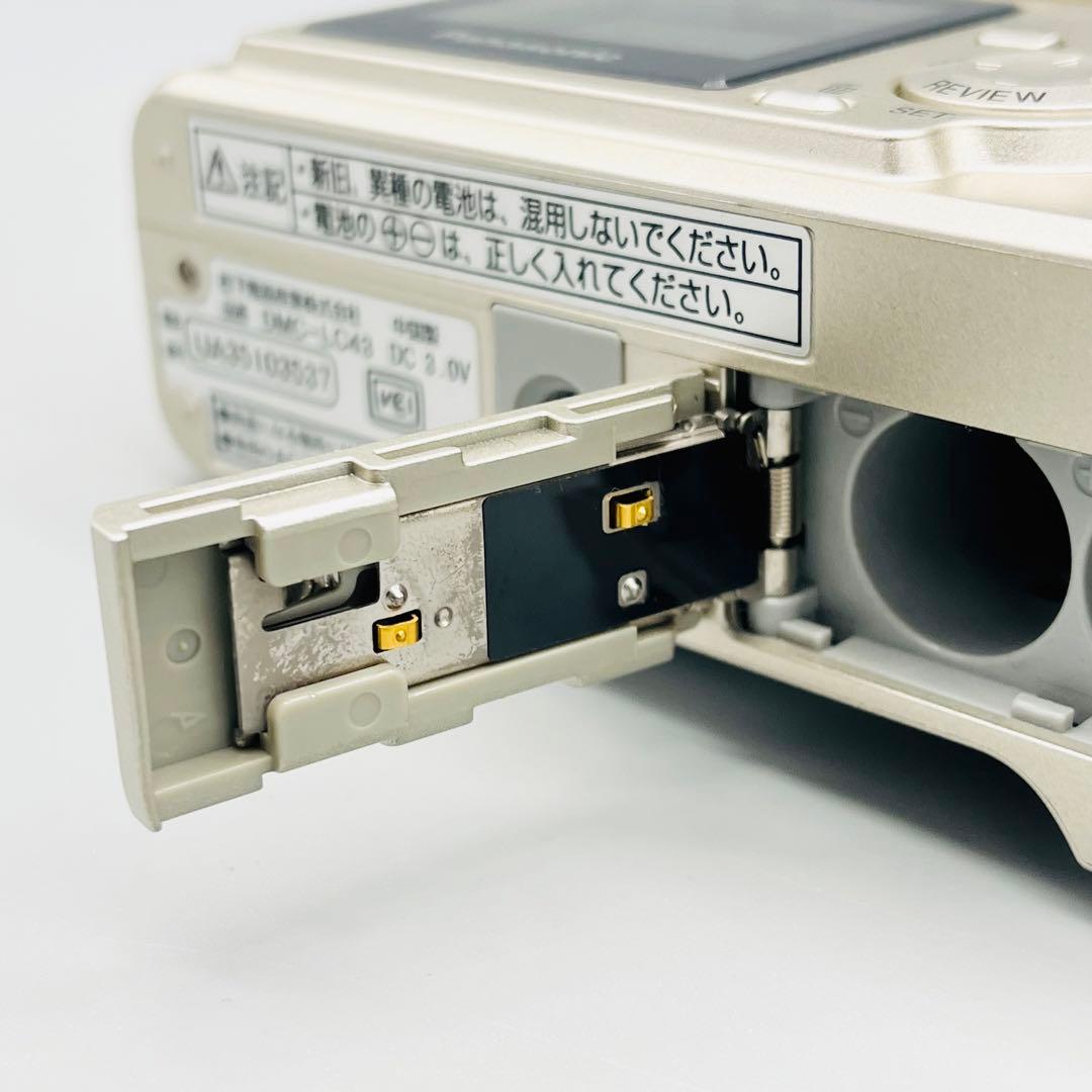 【美品】パナソニック ルミックス LUMIX DMC-LC43 デジカメ 単三