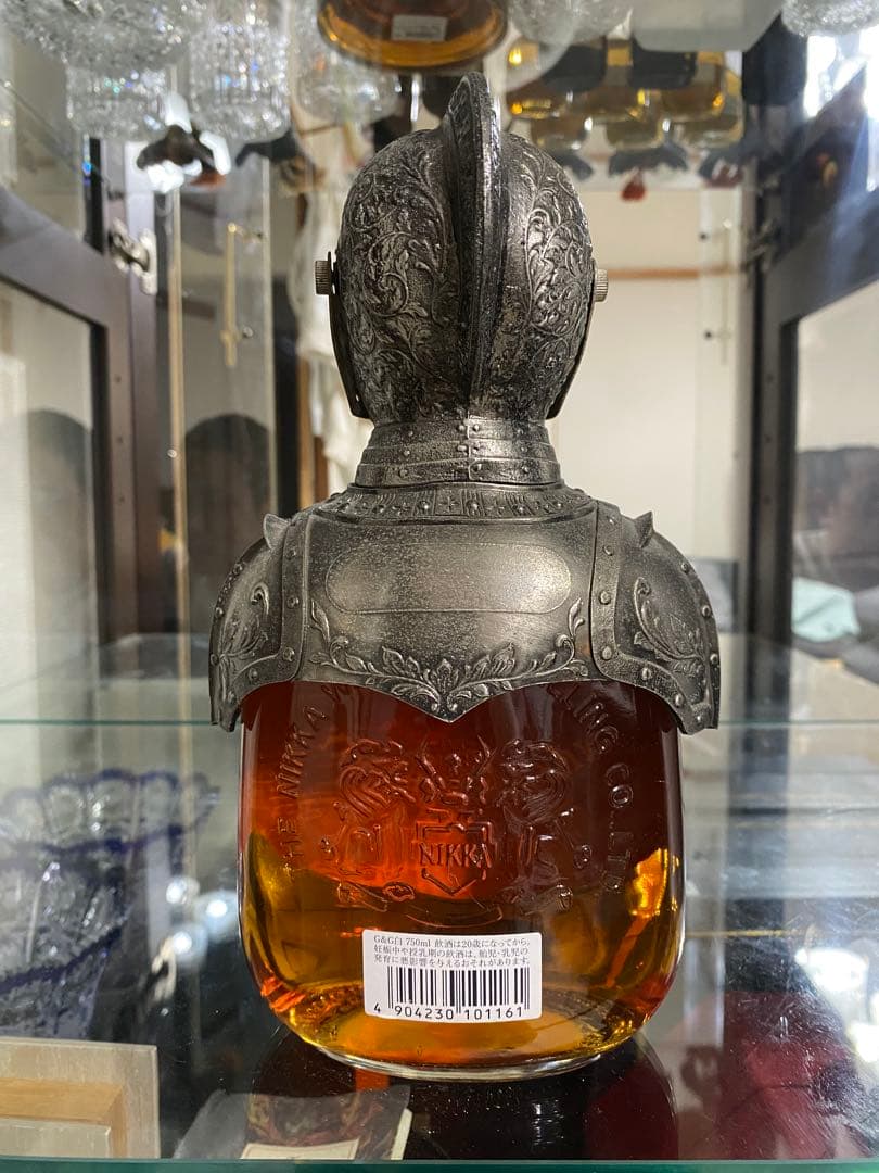 ニッカウヰスキー GOLD & GOLD 騎士ボトル 750ml.