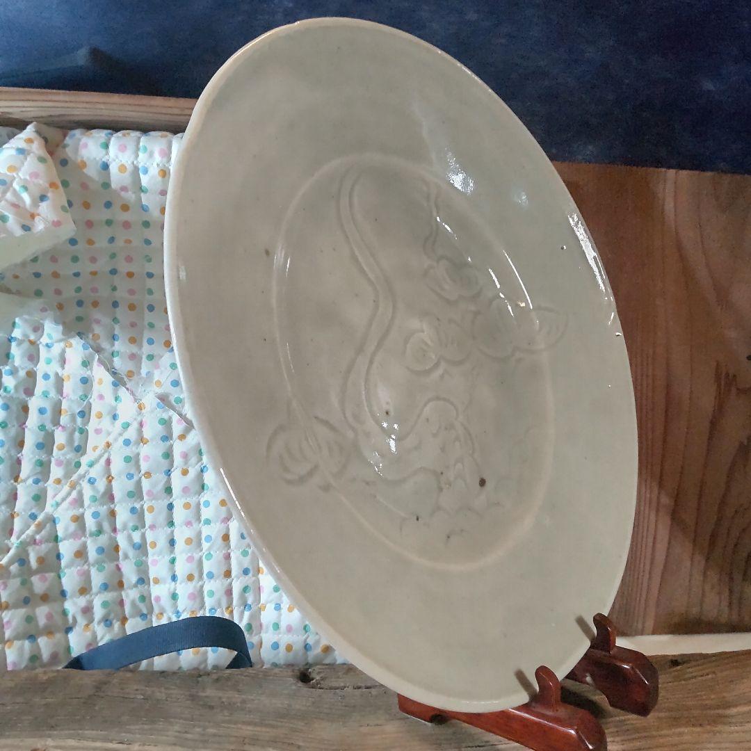 初期伊万里～淡青磁草花文様尺越大皿