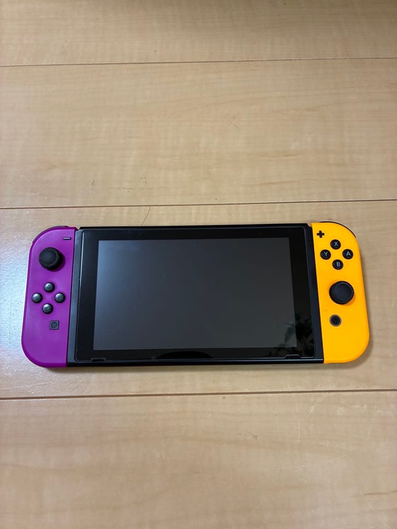 Nintendo Switch 本体 紫とオレンジのJoy-Con ケース付き