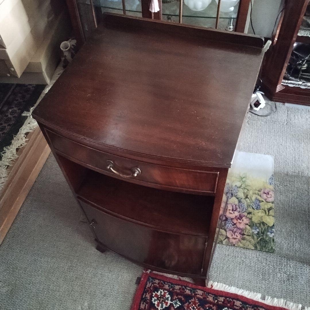 アンティーク　サイドキャビネット