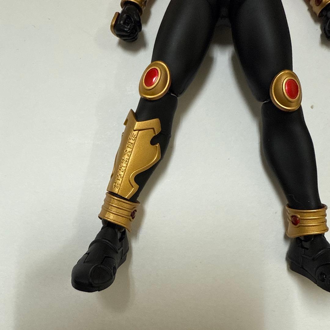 ashlilly8076様用 仮面ライダークウガ ライジングマイティ