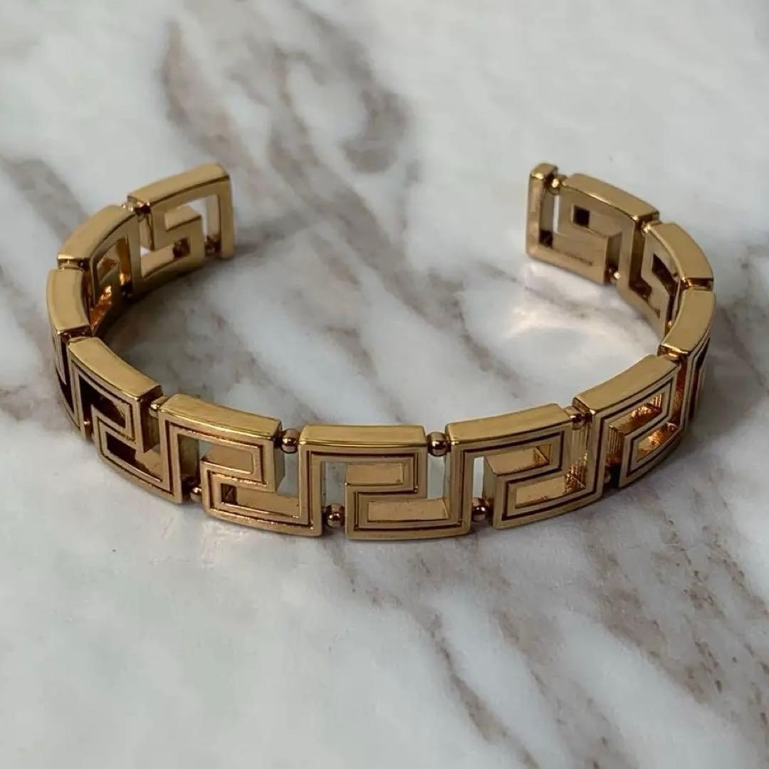 VERSACE バングル ブレスレット ゴールド イタリア製 刻印 付属品完備