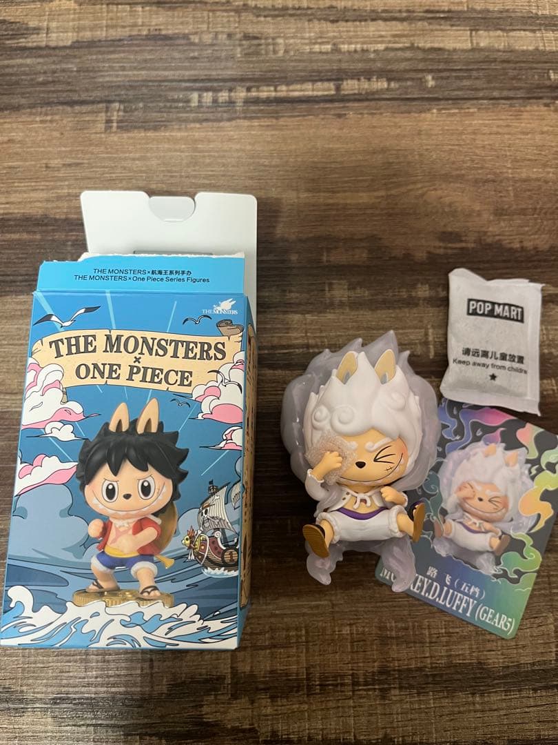 LABUBU ONEPIECE シークレ ット　ニカ　POPMART ワンピース